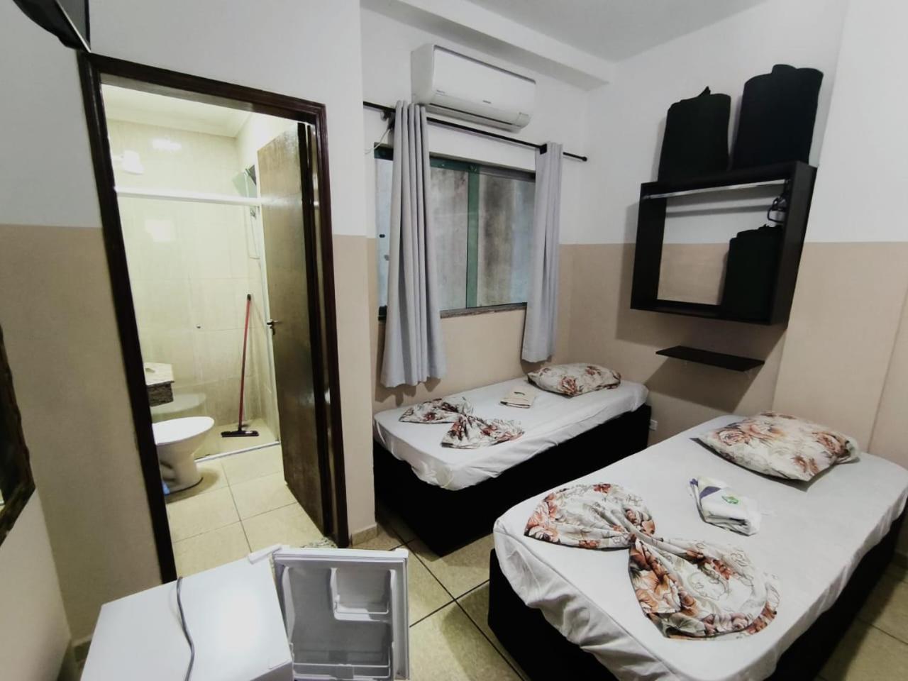 Hotel Mae Rainha อาปาเรซีดา ภายนอก รูปภาพ
