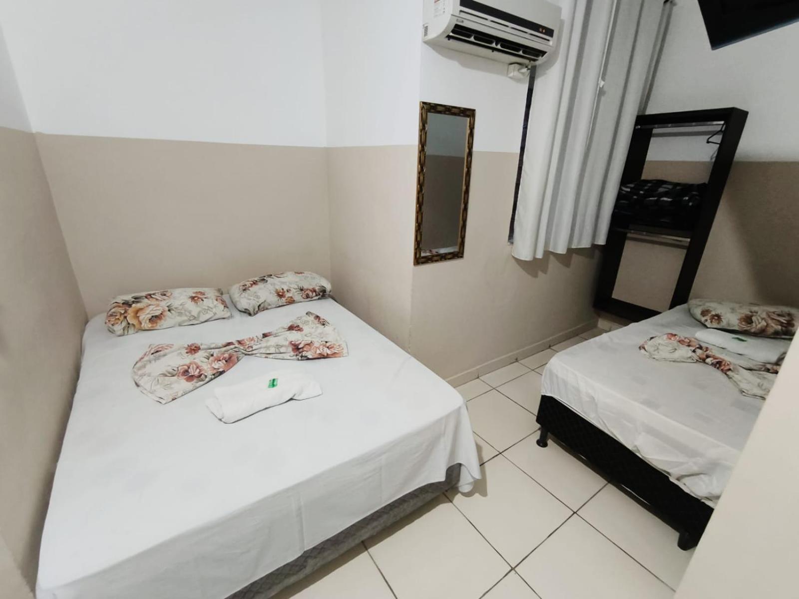 Hotel Mae Rainha อาปาเรซีดา ภายนอก รูปภาพ