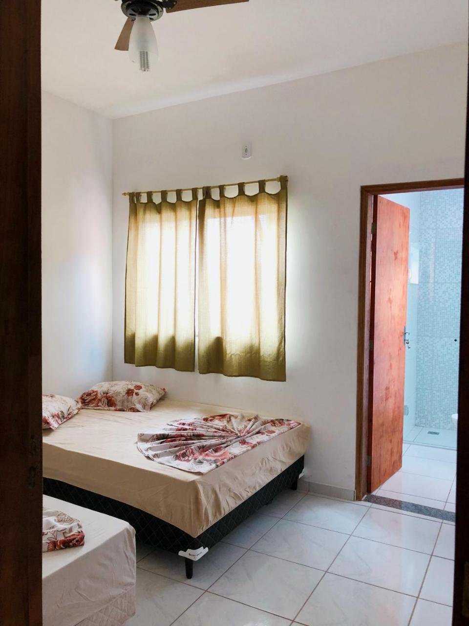 Hotel Mae Rainha อาปาเรซีดา ภายนอก รูปภาพ